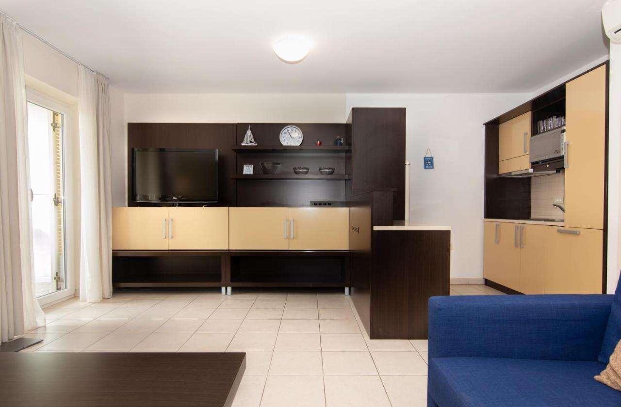 Residence Marina Rose M Apartment By Locap Group Порторож Екстериор снимка